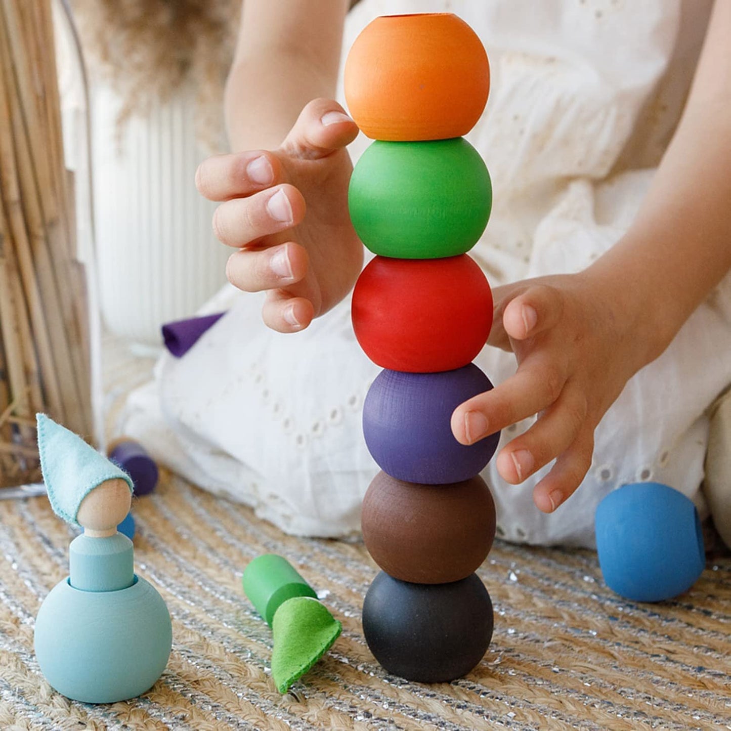 Ulanik Peg Dolls in Balls with Hats Toddler Montessori Toys for 3+ Wooden Waldorf Dolls for Learning Color Sorting and Counting